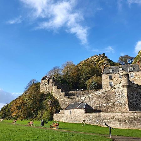 Dumbarton Castle Way Lägenhet Exteriör bild